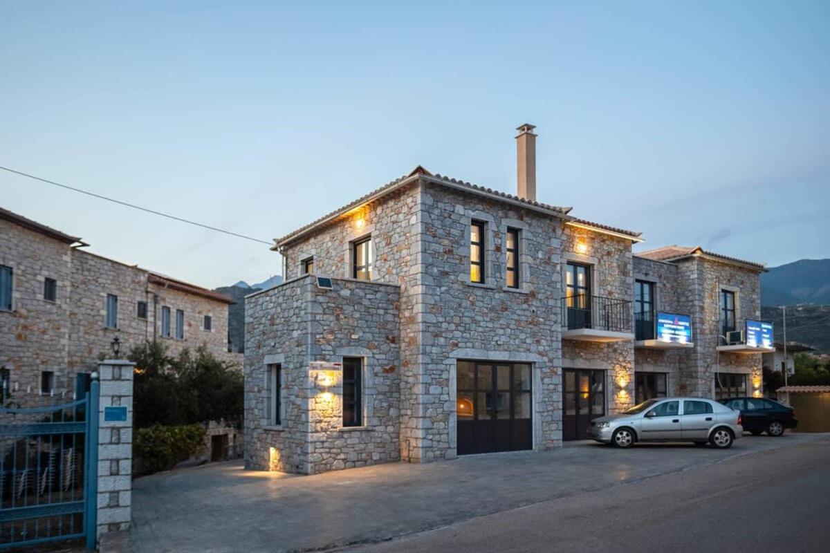 Mani Stone Built Home A Breath Away To The Sea สตูปา ภายนอก รูปภาพ