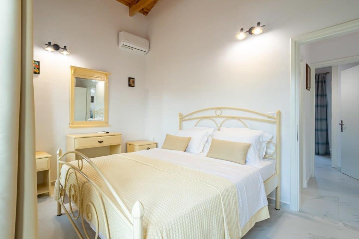 Mani Stone Built Home A Breath Away To The Sea สตูปา ภายนอก รูปภาพ