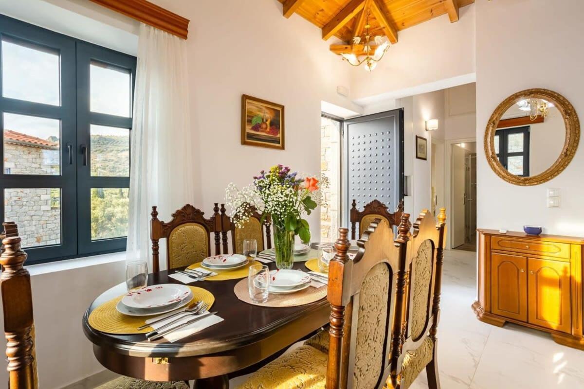 Mani Stone Built Home A Breath Away To The Sea สตูปา ภายนอก รูปภาพ